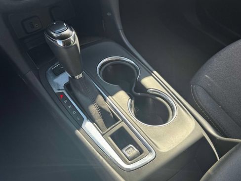 Used 2018 Chevrolet Equinox LT AWD/4WD image 29