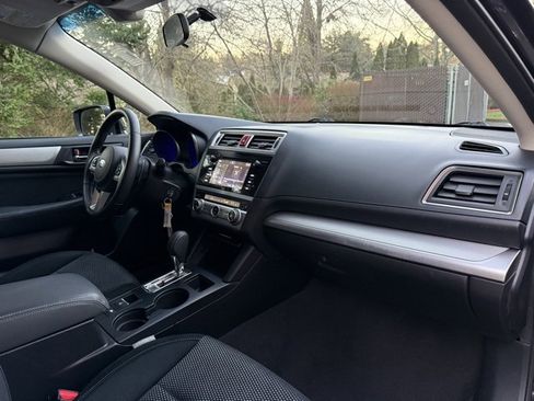 Used 2016 Subaru Outback 2.5i Premium image 23
