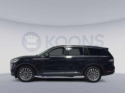 Used 2024 Lincoln Aviator AWD w/ Premium Package image 7