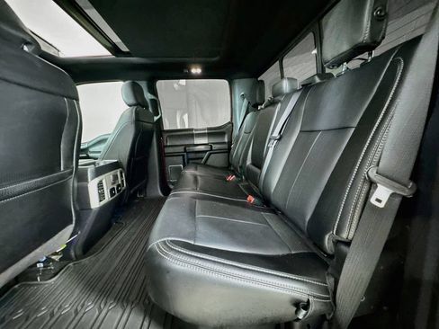 Used 2019 Ford F150 Lariat w/ Equipment Group 502A Luxury AWD/4WD image 32