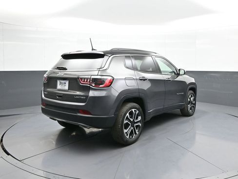 Used 2023 Jeep Compass Limited AWD/4WD image 6