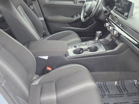 Used 2023 Honda Civic Sport image 6