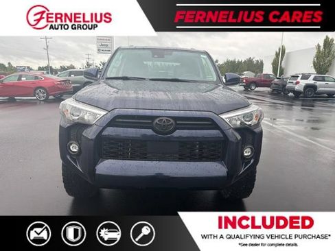 Used 2021 Toyota 4Runner SR5 AWD/4WD image 7