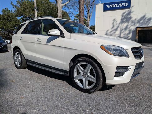 Used 2015 Mercedes-Benz ML 400 ML 400 image 2