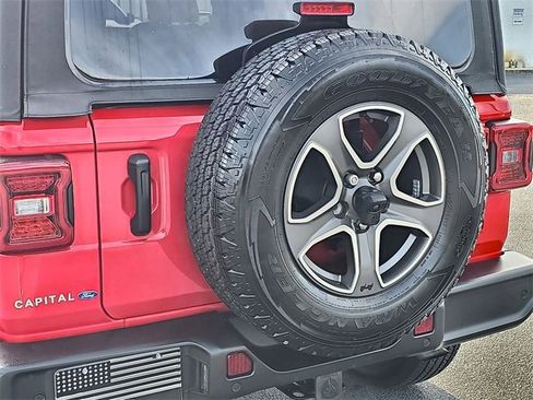Used 2021 Jeep Wrangler Unlimited Sport image 15