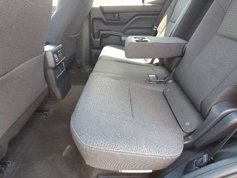 Used 2025 Toyota 4Runner SR5 AWD/4WD image 22