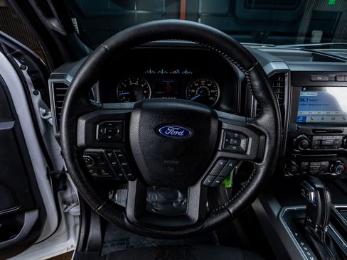 Used 2018 Ford F150 XLT w/ Equipment Group 302A Luxury AWD/4WD image 17