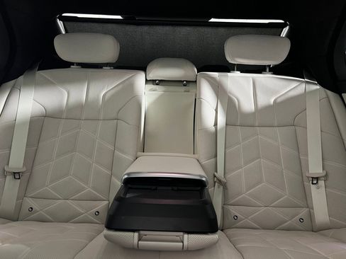 New 2026 BMW 760i xDrive image 32