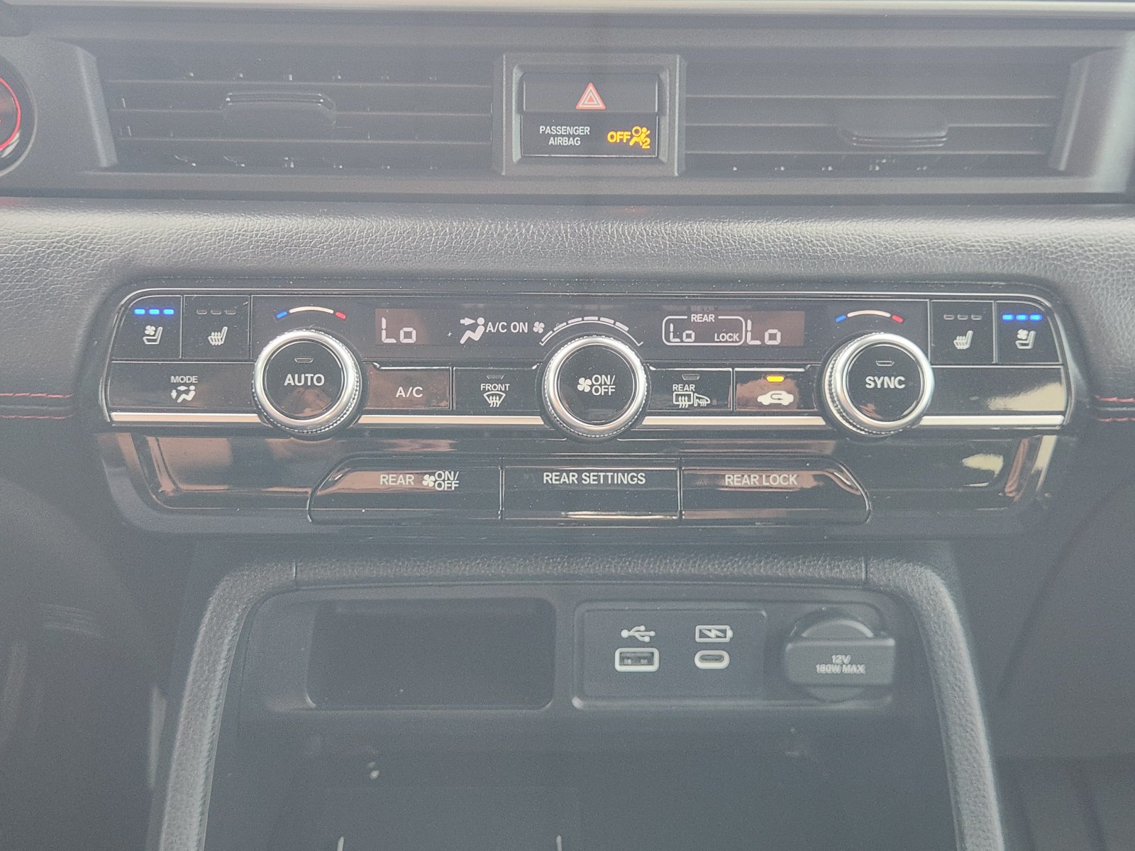 Used 2025 Honda Pilot Black Edition image 19