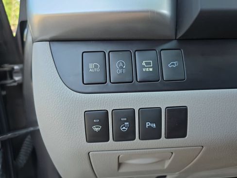 Used 2018 Toyota Highlander Limited Platinum AWD/4WD image 29