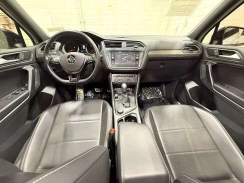 Used 2021 Volkswagen Tiguan SE R-Line AWD/4WD image 36