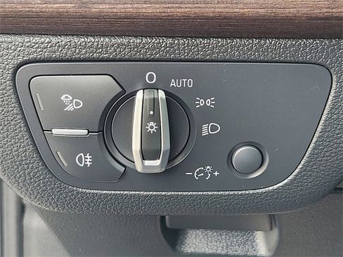 Used 2025 Audi Q5 2.0T Premium Plus w/ Premium Plus Package image 21