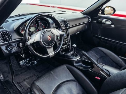 Used 2010 Porsche Boxster RWD image 2