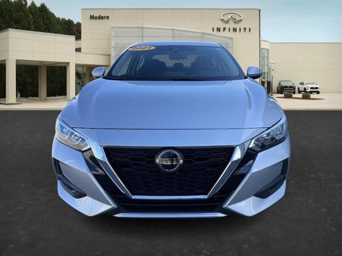 Used 2021 Nissan Sentra SV image 2
