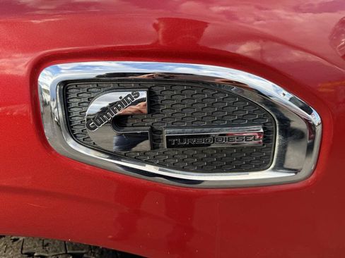 Used 2016 Nissan Titan SL RWD image 7