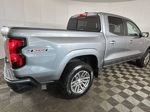 Used 2024 Chevrolet Colorado LT w/ LT Convenience Package AWD/4WD image 2