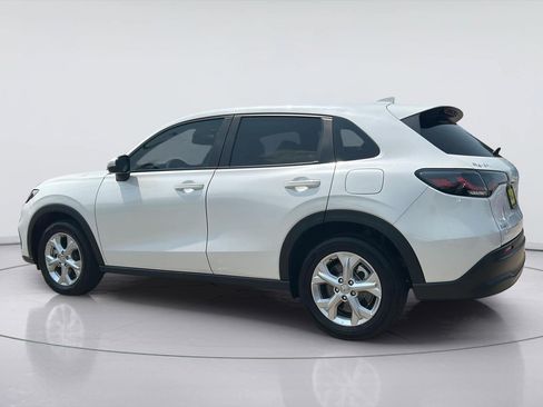Used 2025 Honda HR-V LX image 4
