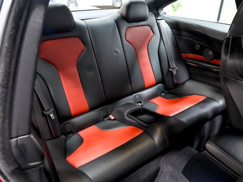 Used 2020 BMW M4 Coupe w/ Competition Package RWD image 33
