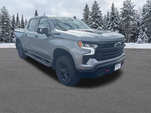 Used 2024 Chevrolet Silverado 1500 LT Trail Boss w/ Convenience Package II image 8