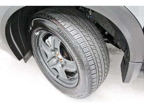 Used 2026 Nissan Kicks SV FWD image 28