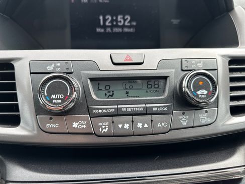 Used 2016 Honda Odyssey Touring Elite image 34