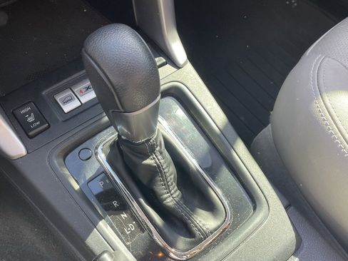 Used 2016 Subaru Forester 2.5i Touring w/ Eyesight & Navigation System image 5