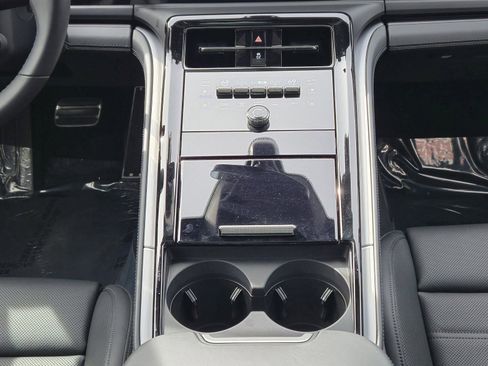 New 2024 Porsche Panamera 4 AWD/4WD image 18