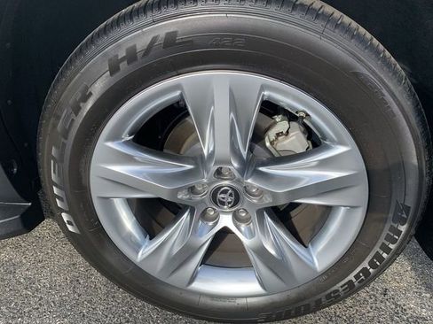 Used 2016 Toyota Highlander Limited image 36