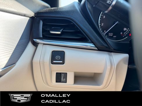 Certified 2024 Cadillac CT4 Luxury w/ Sun And Sound Package AWD/4WD image 18