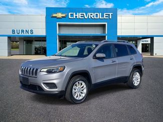 Used 2021 Jeep Cherokee Latitude w/ Mopar Interior Package video 1