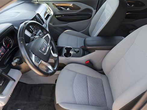 Used 2021 GMC Terrain SLE image 12