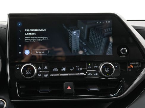 Certified 2026 Toyota Highlander XLE AWD/4WD image 19