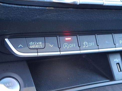 Used 2021 Audi Q5 2.0T Premium image 17