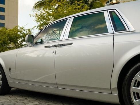 Used 2013 Rolls-Royce Phantom Sedan image 20