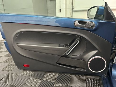 Used 2018 Volkswagen Beetle 2.0T S image 21