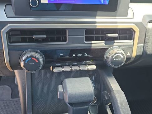 Used 2026 Toyota Tacoma SR5 AWD/4WD image 24