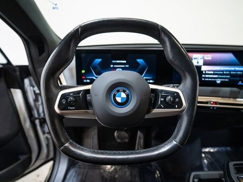 Used 2023 BMW iX xDrive50 w/ Ultimate Package 2 image 17