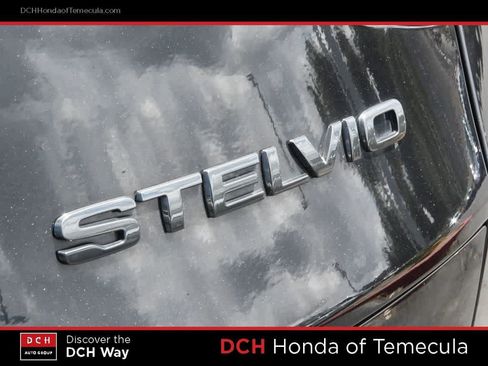 Used 2020 Alfa Romeo Stelvio Ti Sport w/ Quick Order Package 22S Sport AWD/4WD image 7