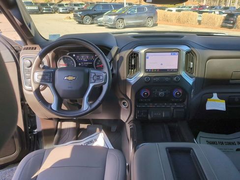 Used 2022 Chevrolet Silverado 1500 LTZ w/ LTZ Premium Package image 29