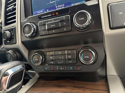 Used 2019 Ford F150 Lariat AWD/4WD image 17