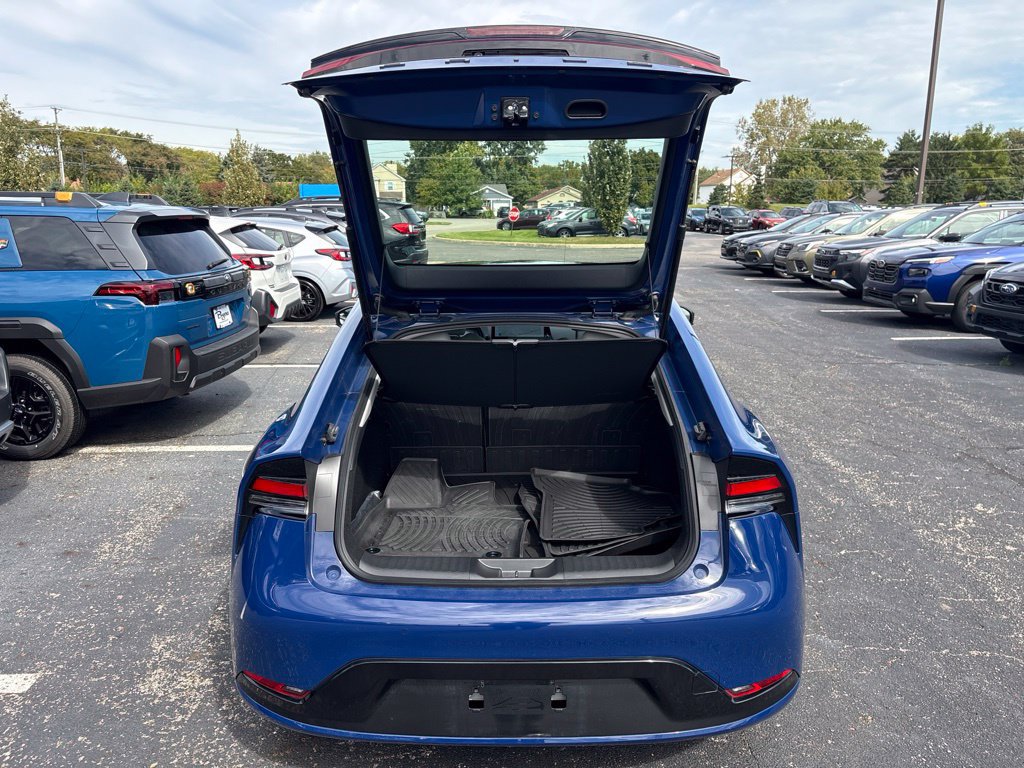 Used 2026 Toyota Prius XLE FWD image 8
