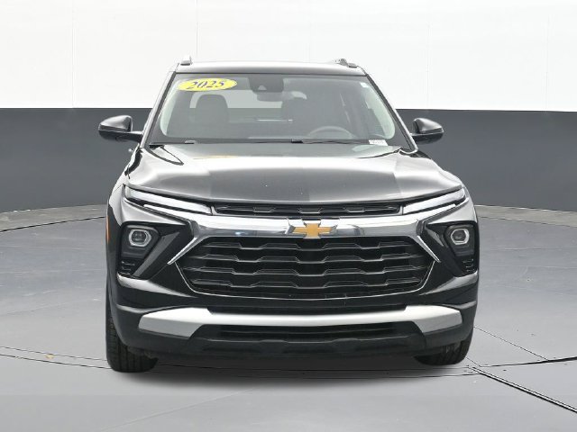 Used 2025 Chevrolet TrailBlazer LT AWD/4WD image 20