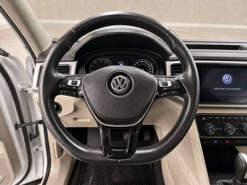 Used 2019 Volkswagen Atlas SE w/ Towing Package FWD image 15