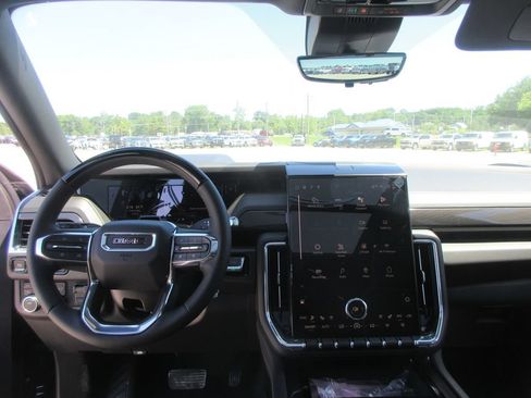 New 2026 GMC Yukon XL Elevation w/ Elevation Premium Package AWD/4WD image 16