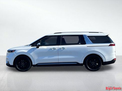 Used 2022 Kia Carnival SX FWD image 3