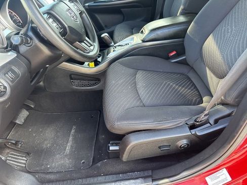 Used 2014 Dodge Journey SXT w/ Flexible Seating Group image 16