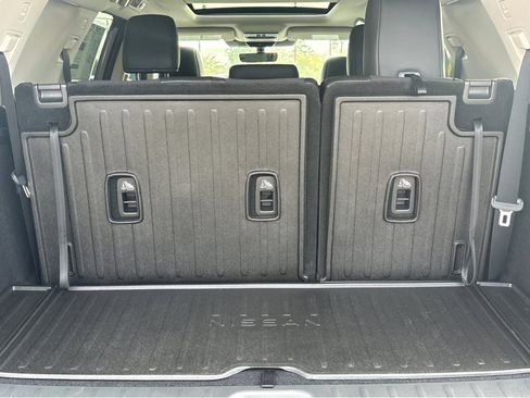 New 2026 Nissan Pathfinder Platinum w/ Accent Package FWD image 21