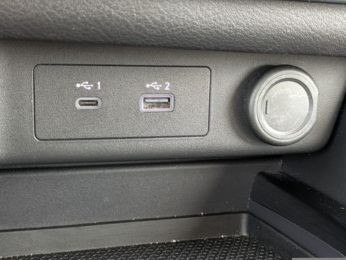 Used 2023 Nissan Rogue SV FWD image 27