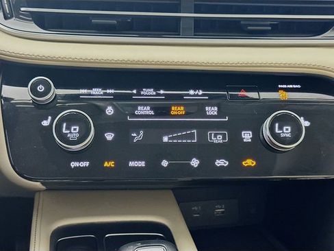 Used 2025 INFINITI QX60 Pure FWD image 15