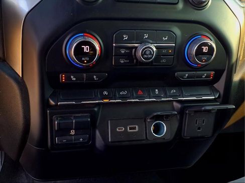 Used 2021 Chevrolet Silverado 1500 LT w/ Fleet Comfort Package image 9